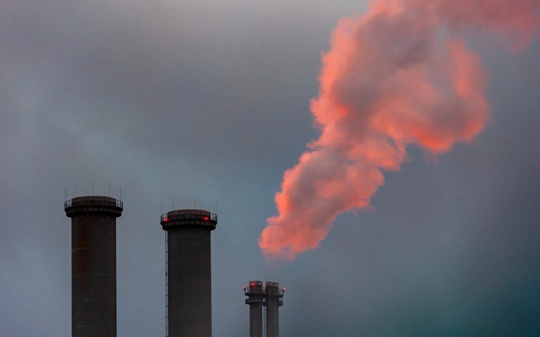 Dinas Damkar Belitung Timur Padamkan Kebakaran di Gudang